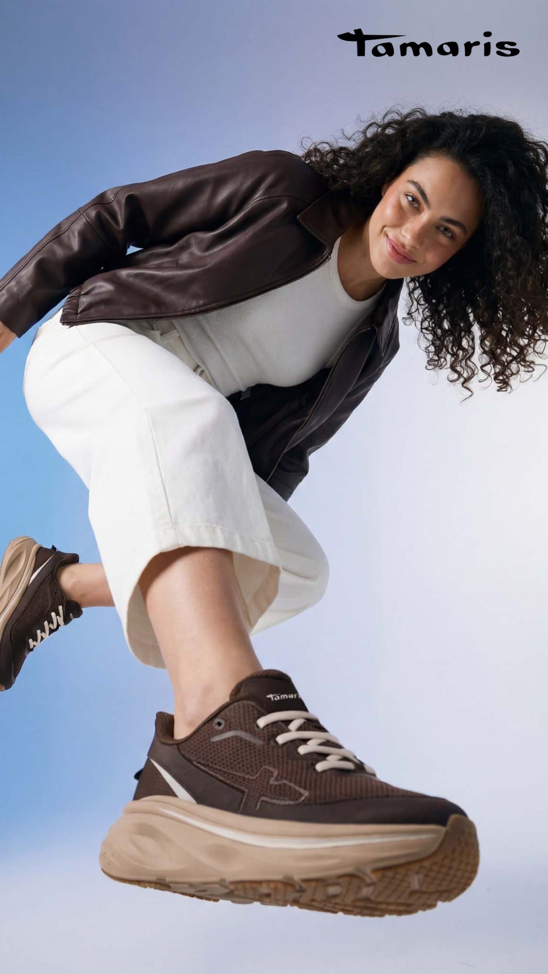 Sneaker sportiva con platform 2
