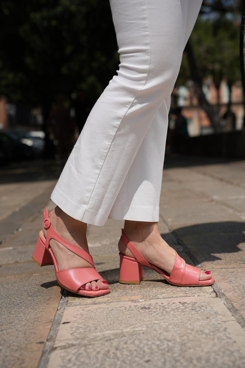 Sandalo in pelle corallo o blu by Soffice Sogno - 2