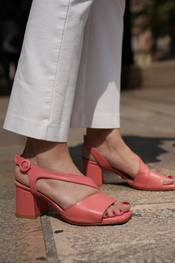 Sandalo in pelle corallo o blu by Soffice Sogno - 4