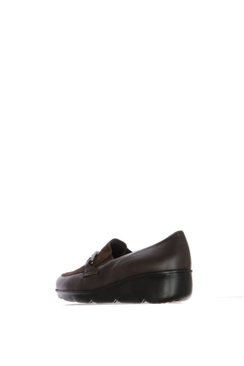 Mocassino in pelle dettagli camoscio  nero e marrone con zeppa bassa - 5