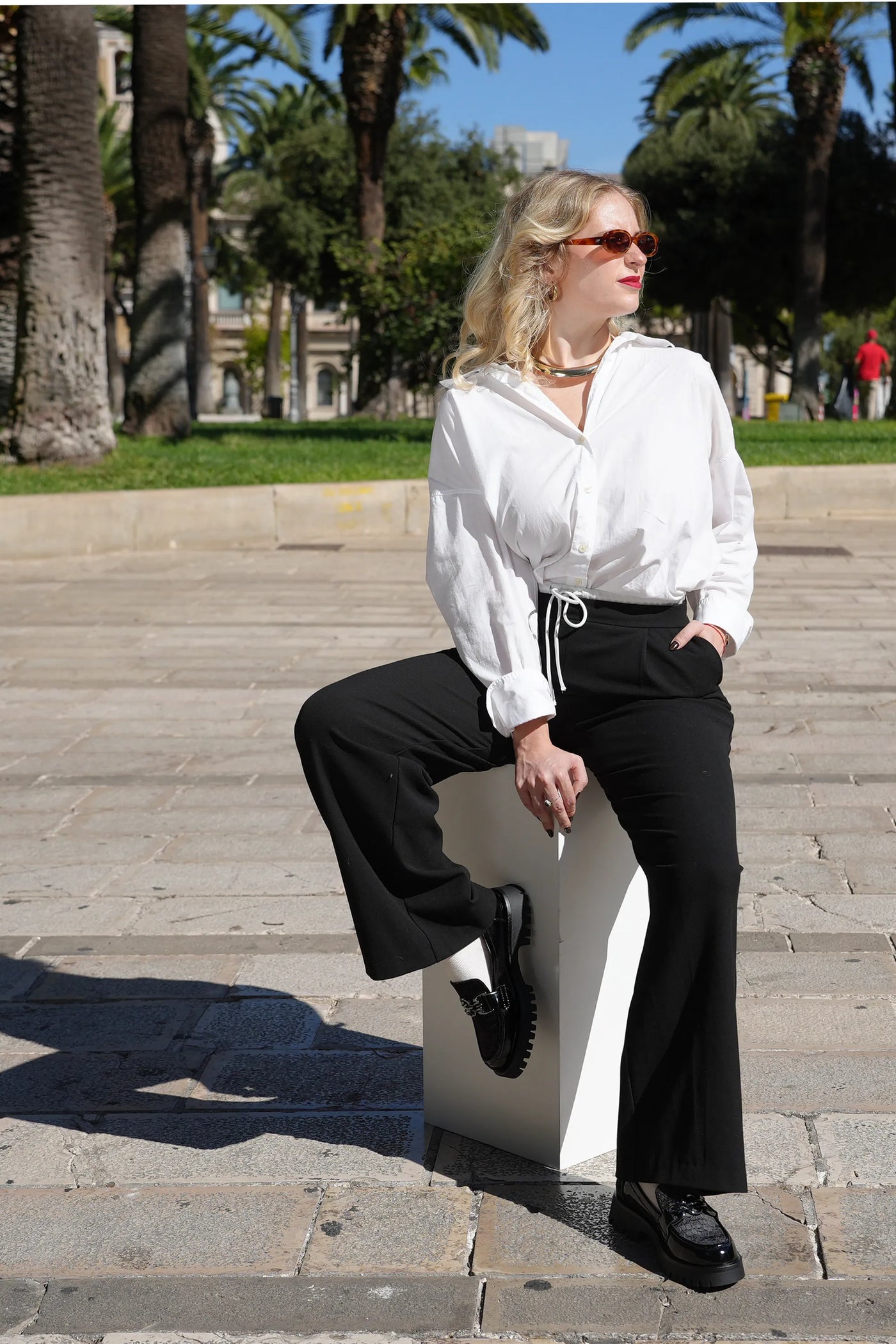 Mocassino nero con catena Tamaris 2