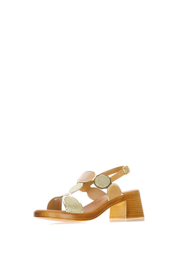 Sandalo beige in pelle con tacco largo - 3