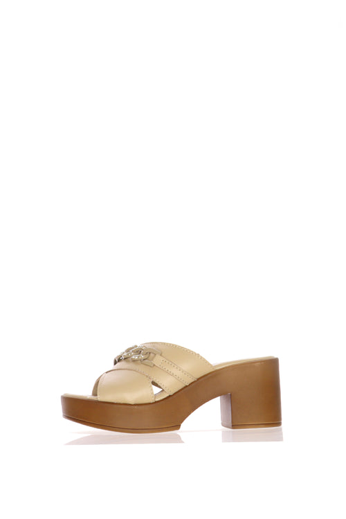 Sandalo in pelle con dettaglio elegante Cinzia Soft - 1