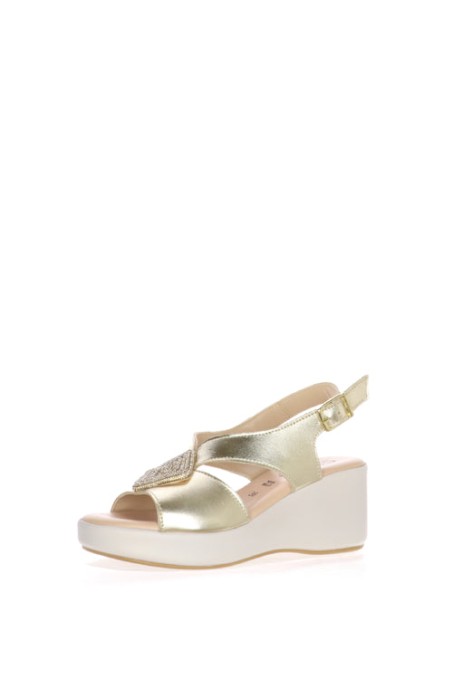Sandalo  in pelle oro con accessorio gioiello Cinzia Soft - 2