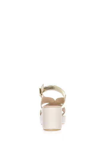 Sandalo  in pelle oro con accessorio gioiello Cinzia Soft - 6