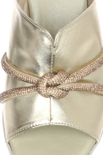 Sandalo scalzato fascione in pelle con tubo luminoso Soffice Sogno - 6