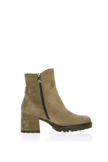 Stivaletto in camoscio beige numeri piccoli e grandi donna Melluso - 3