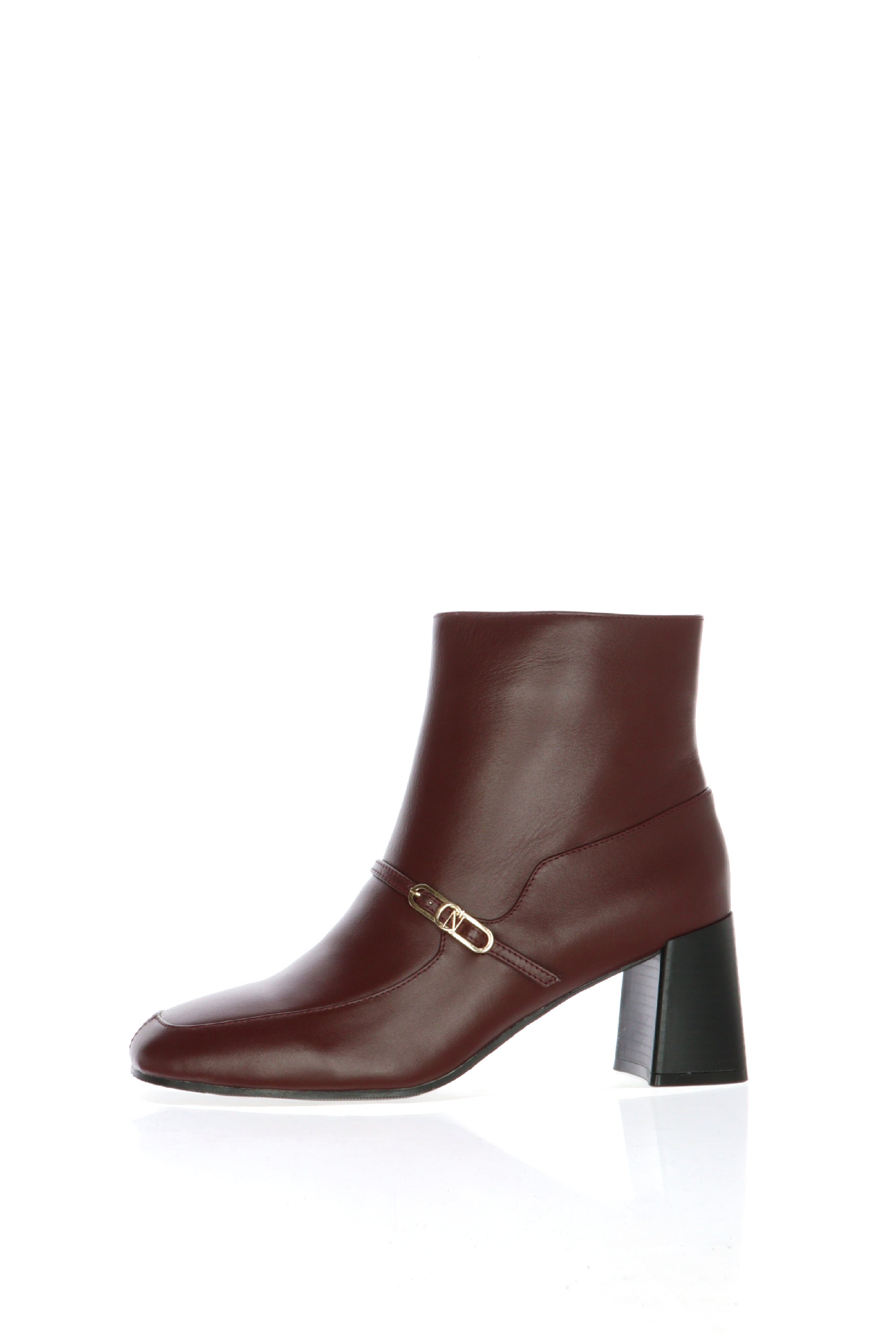 Stivaletto in pelle bordeaux con tacco Cafènoir