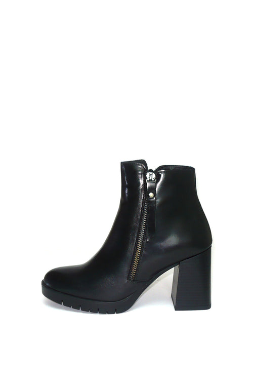 Stivaletto in pelle nera Cinzia Soft - 1