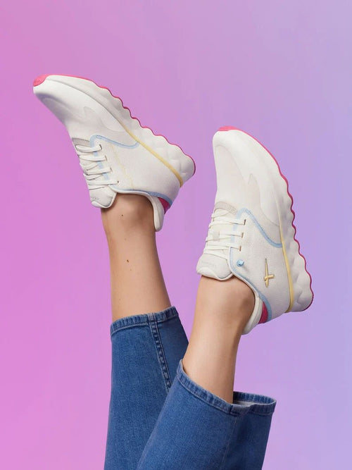 Sneakers con lacci elastici Tamaris - 2