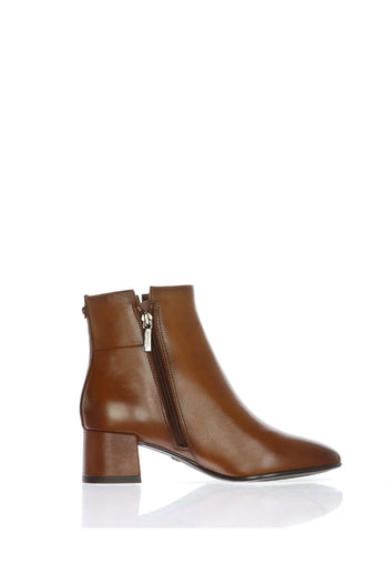 Stivaletto in pelle nera e cuoio  con tacco basso Tamaris - 5