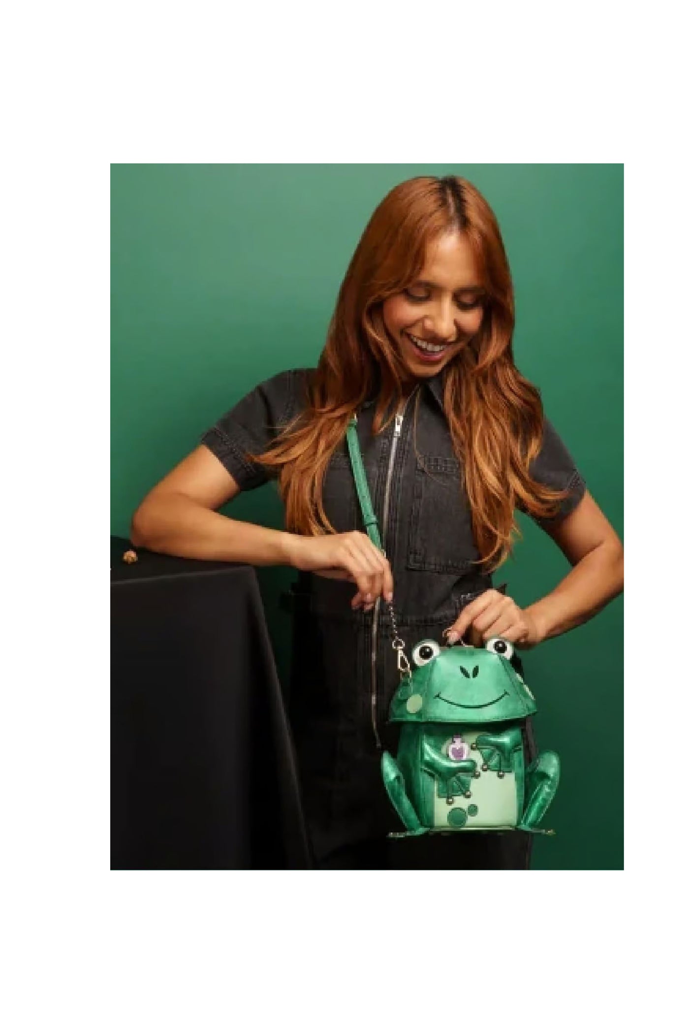 Vendula London The Witches Pantry Frog Bag 2