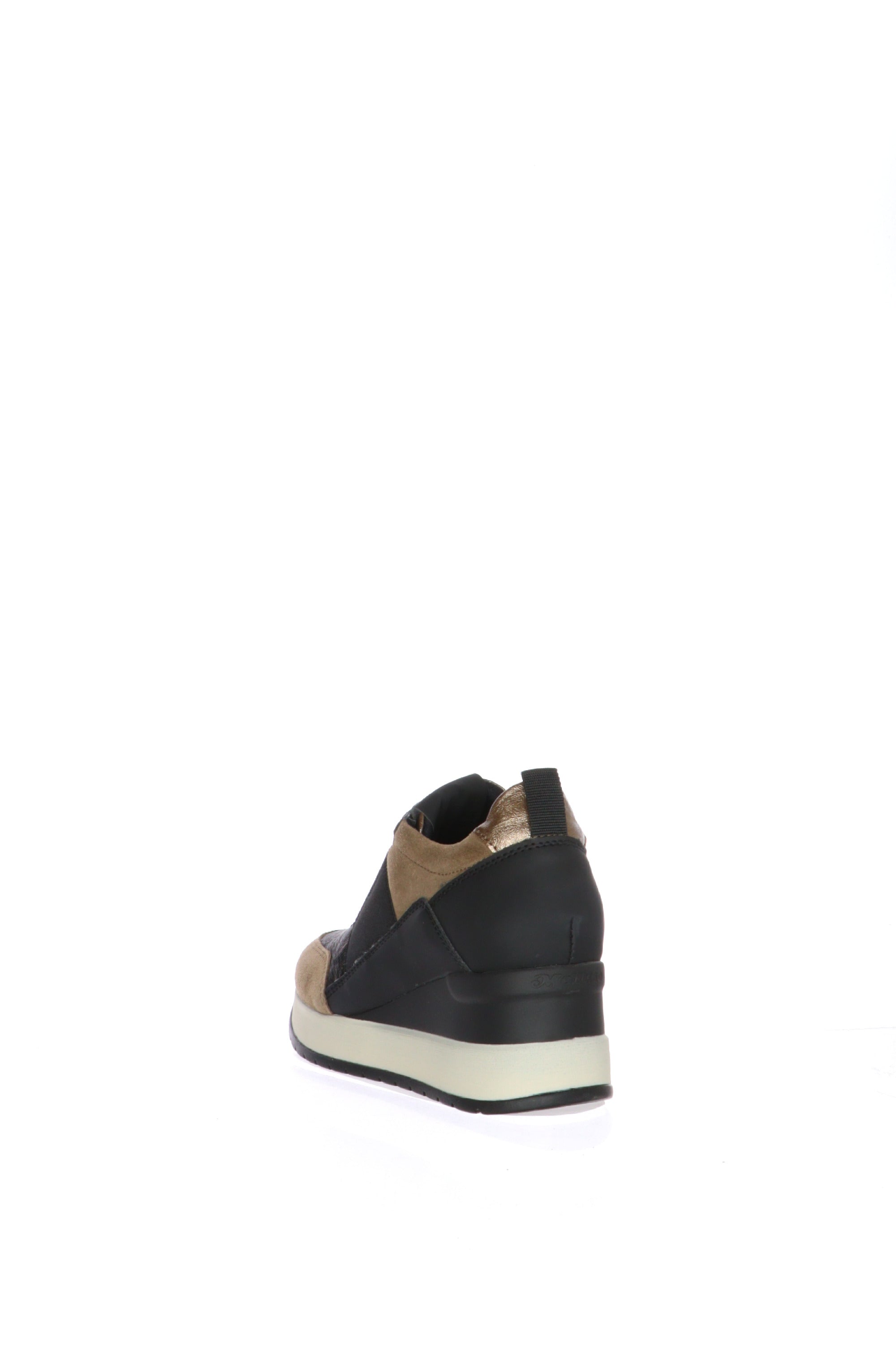 Slip on nera con dettagli Melluso dal 34 al 44