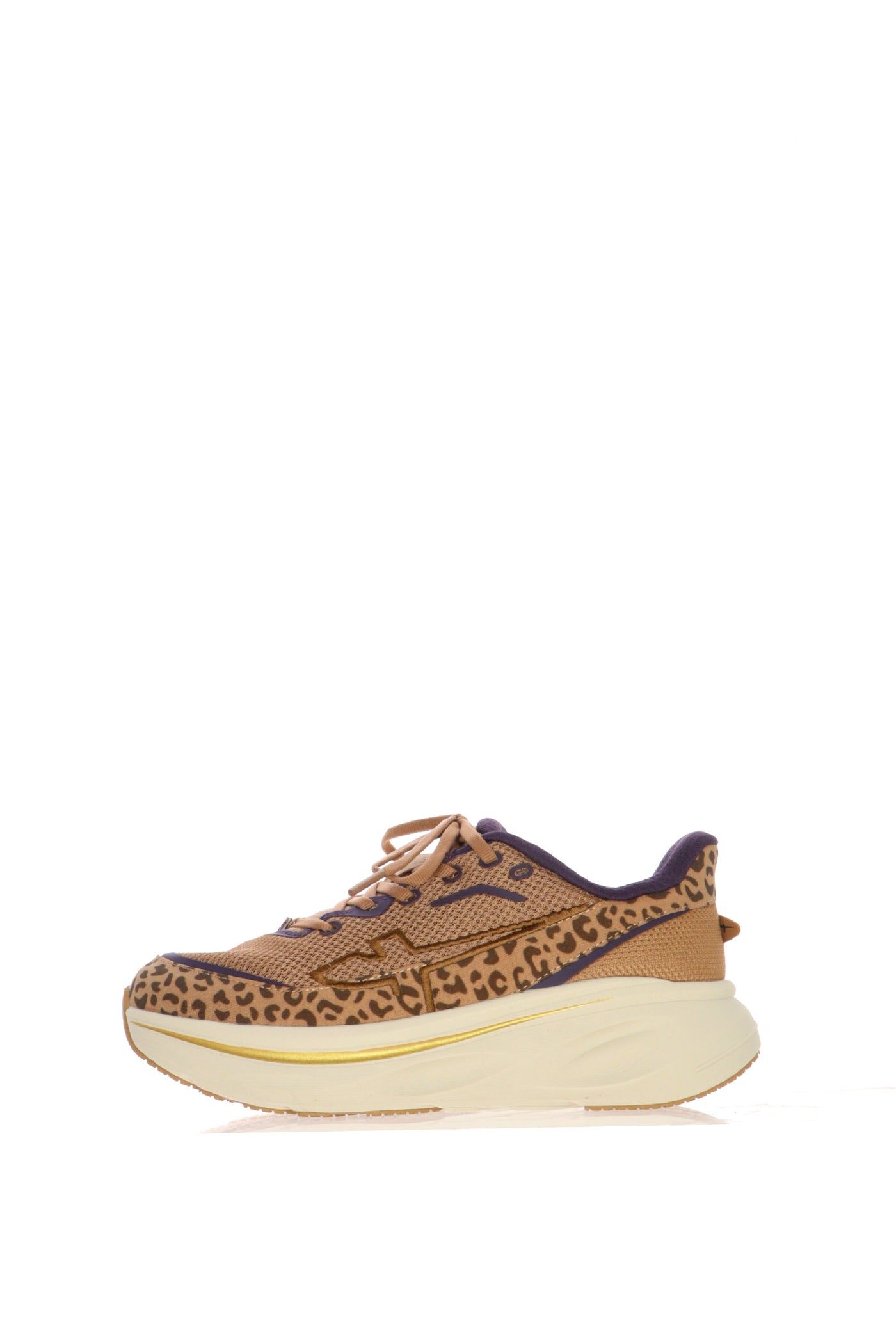 Sneaker sportiva con platform